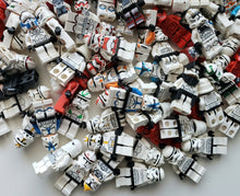 Afbeelding in Gallery-weergave laden, 1 MYSTERY LEGO® STAR WARS TROOPER MINIFIGURE GRAB BAG / BLIND BAG